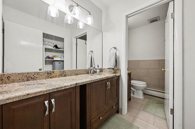 1245 Island Drive 202, Ann Arbor, MI 48105