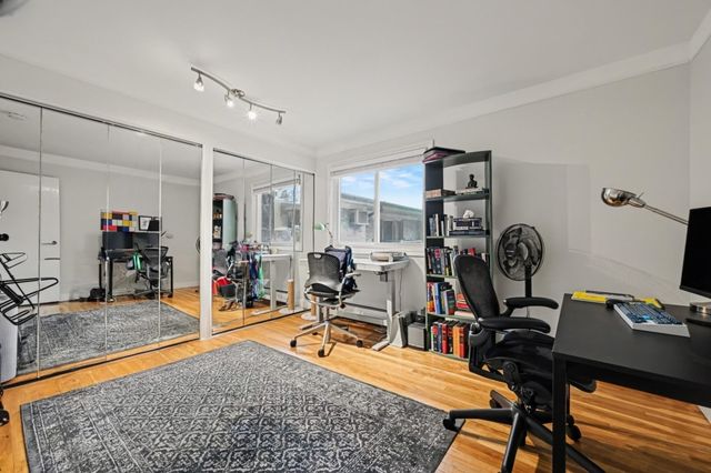 1245 Island Drive 202, Ann Arbor, MI 48105