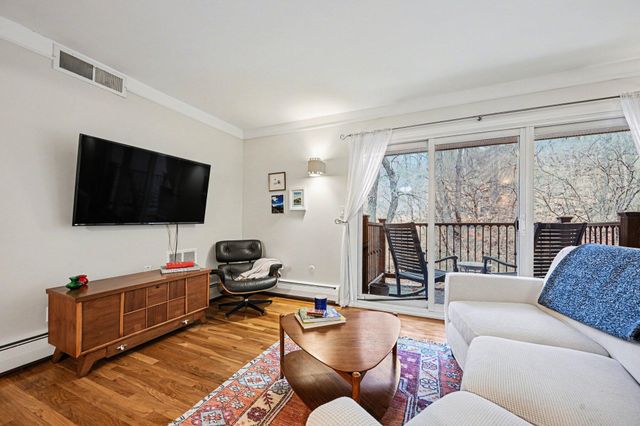 1245 Island Drive 202, Ann Arbor, MI 48105