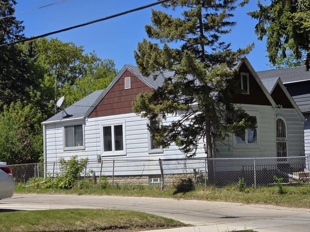 6017 N 37th STREET, Milwaukee, WI 53209