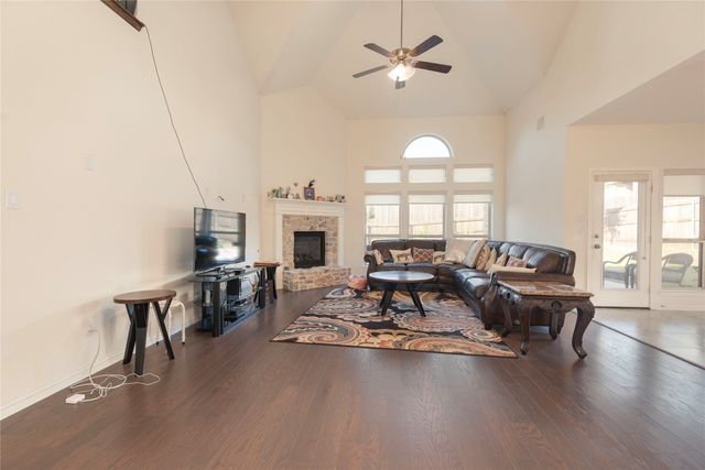 4425 Avocet Circle, Garland, TX 75043