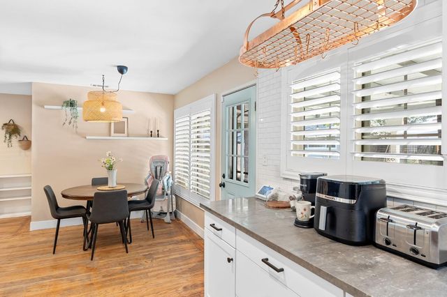 2813 Berkshire Way, Sacramento, CA 95864