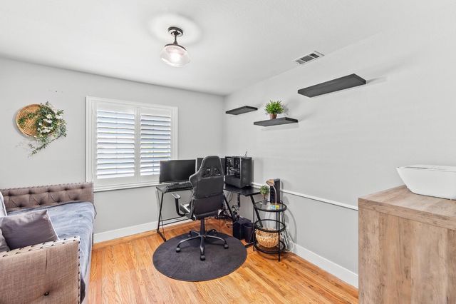 2813 Berkshire Way, Sacramento, CA 95864