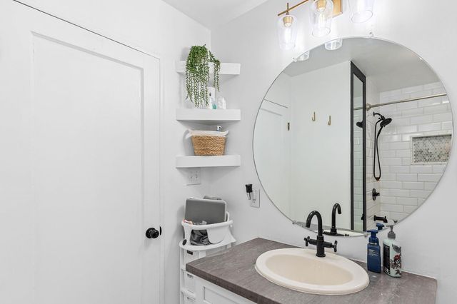 2813 Berkshire Way, Sacramento, CA 95864