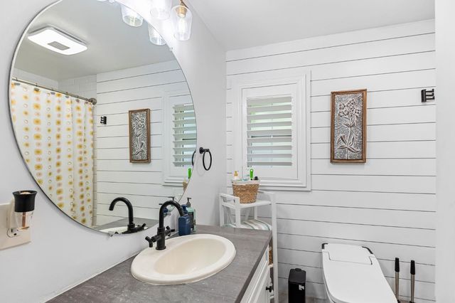 2813 Berkshire Way, Sacramento, CA 95864