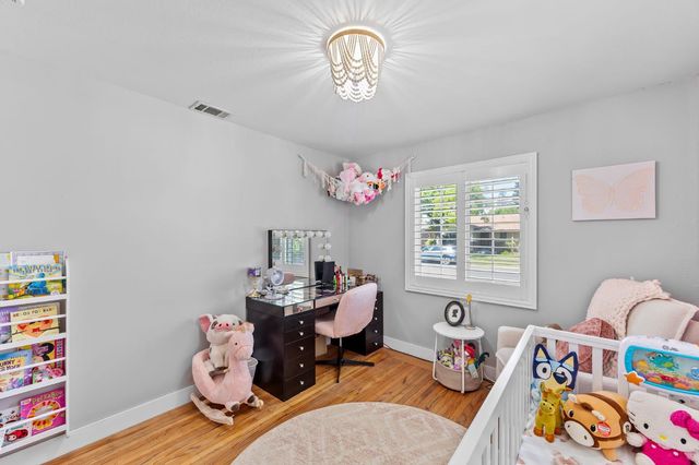 2813 Berkshire Way, Sacramento, CA 95864