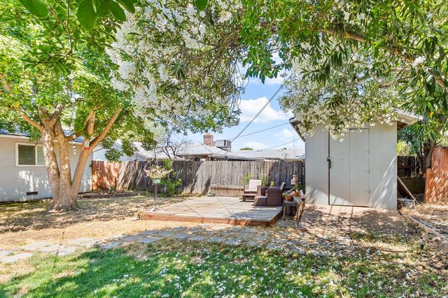 2813 Berkshire Way, Sacramento, CA 95864