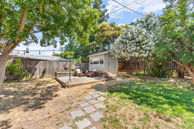 2813 Berkshire Way, Sacramento, CA 95864