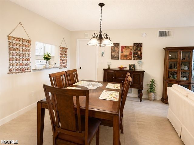 1453 Saddle Woode DR 5E, Fort Myers, FL 33919
