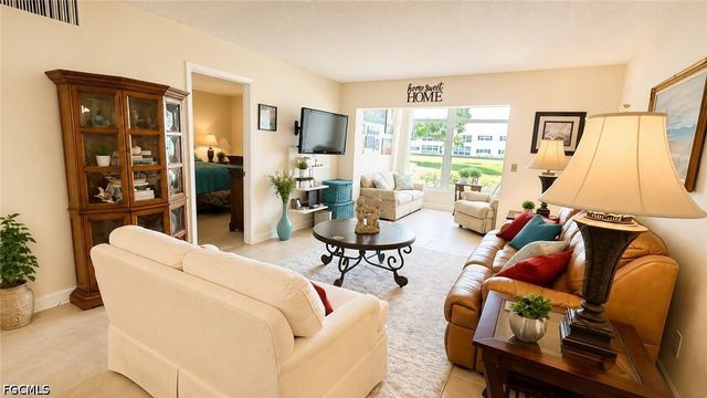 1453 Saddle Woode DR 5E, Fort Myers, FL 33919