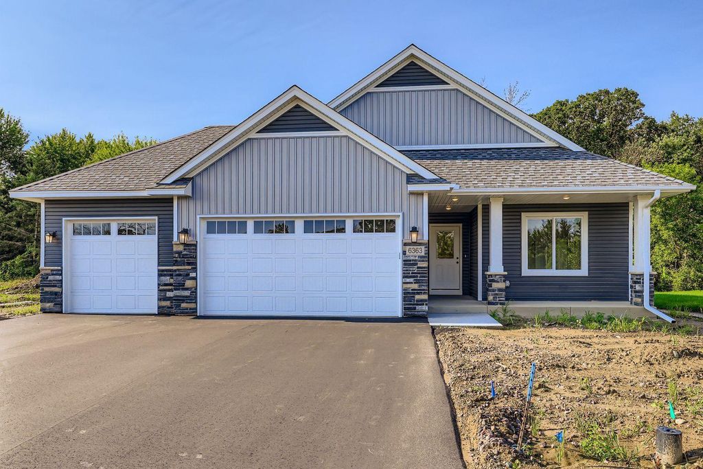 6363 Goodwin Lane, Wyoming, MN 55092 — exterior