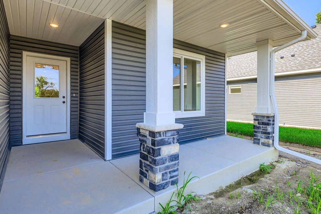 6363 Goodwin Lane, Wyoming, MN 55092 — photo 3