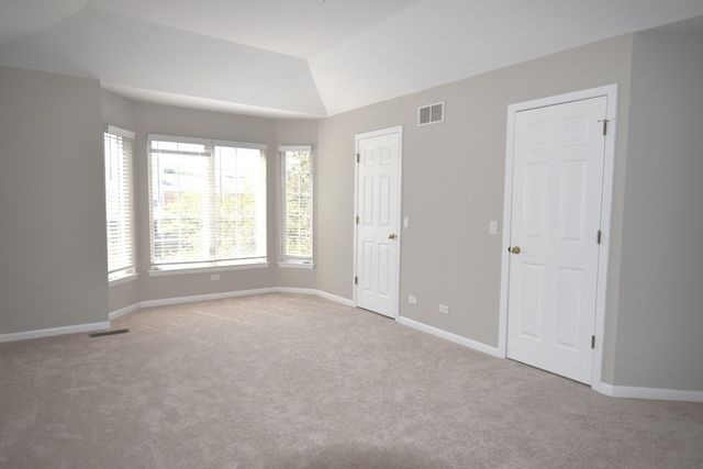 366 Town Place Circle 366, Buffalo Grove, IL 60089