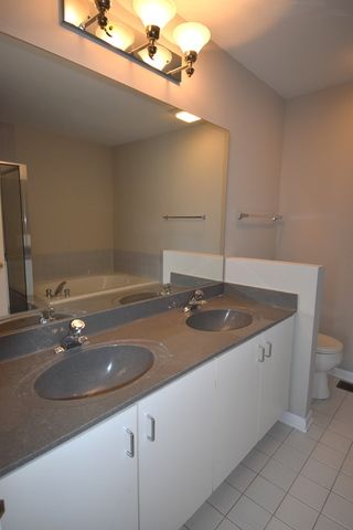 366 Town Place Circle 366, Buffalo Grove, IL 60089