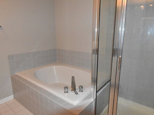 366 Town Place Circle 366, Buffalo Grove, IL 60089