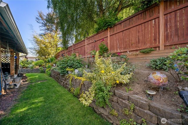 1106 N 8th Street, Mount Vernon, WA 98273