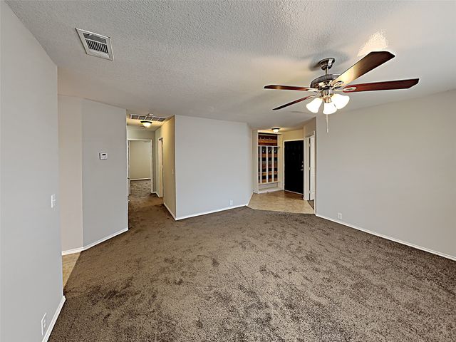 8901 King Ranch Drive, Cross Roads, TX 76227