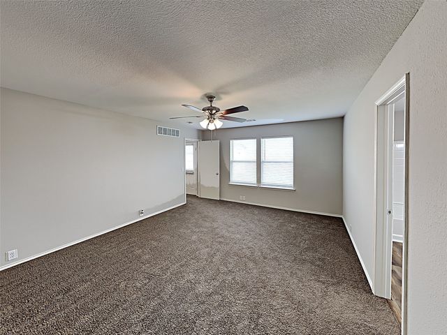 8901 King Ranch Drive, Cross Roads, TX 76227