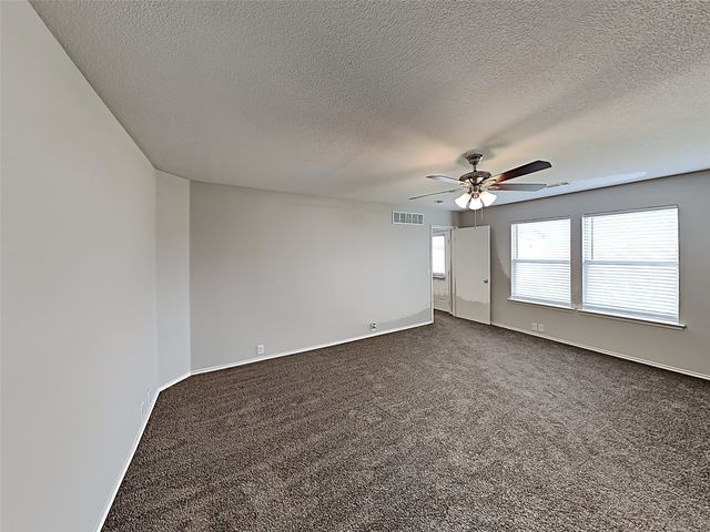 8901 King Ranch Drive, Cross Roads, TX 76227