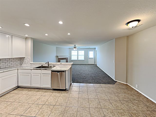 8901 King Ranch Drive, Cross Roads, TX 76227