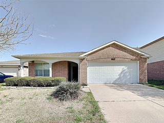 8901 King Ranch Drive, Cross Roads, TX 76227