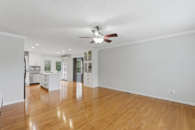 1790 Fogg Pike, Mt Sterling, KY 40353