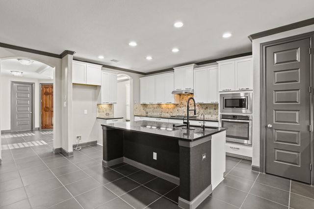 14105 N Lake Branch Lane, Houston, TX 77044