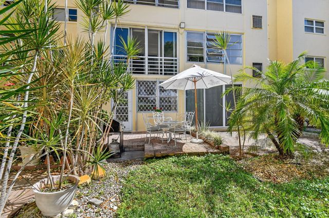2615 NE 3rd Court 1060, Boynton Beach, FL 33435