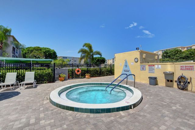 2615 NE 3rd Court 1060, Boynton Beach, FL 33435