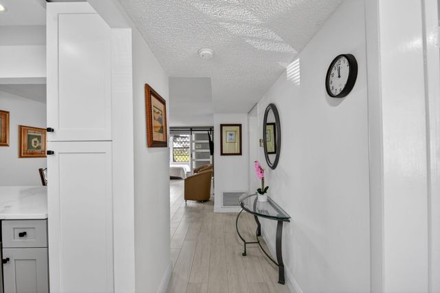 2615 NE 3rd Court 1060, Boynton Beach, FL 33435