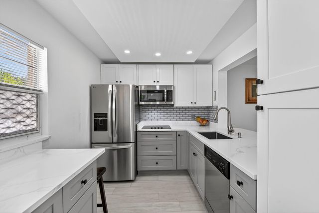 2615 NE 3rd Court 1060, Boynton Beach, FL 33435