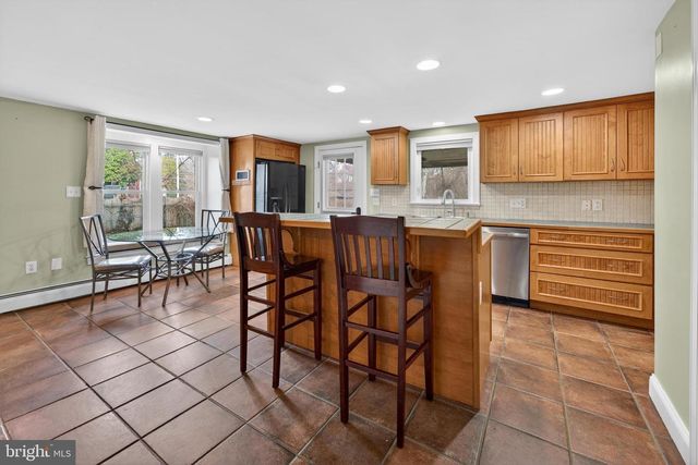 1 WILLOW ST, Lumberton, NJ 08048