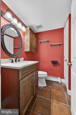 1 WILLOW ST, Lumberton, NJ 08048