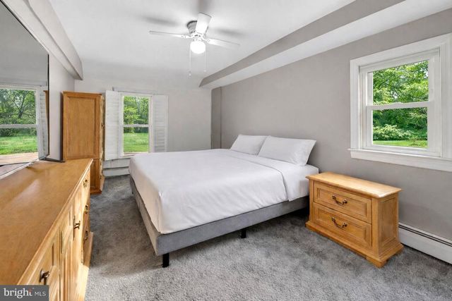 1 WILLOW ST, Lumberton, NJ 08048