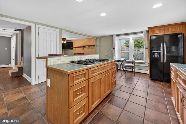 1 WILLOW ST, Lumberton, NJ 08048