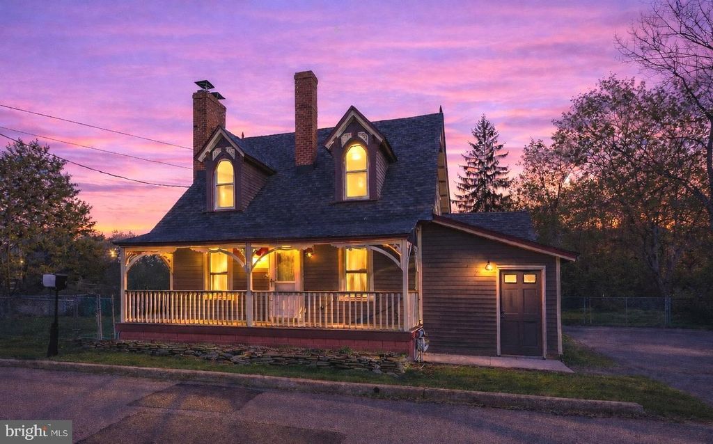 1 WILLOW ST, Lumberton, NJ 08048