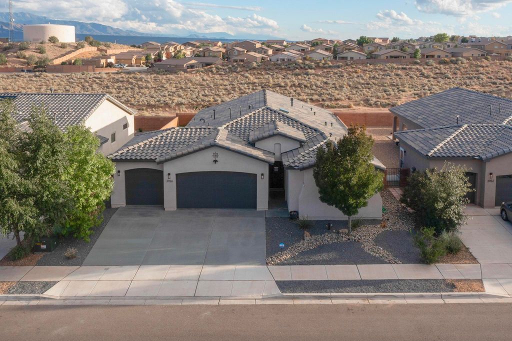 3956 Kodiak Road NE, Rio Rancho, NM 87144