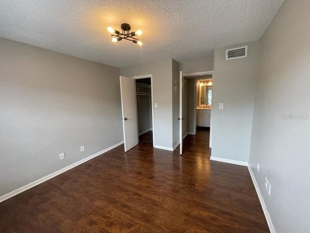 4401 THORNBRIAR LANE 204, Orlando, FL 32822