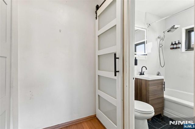 410 Fairview Avenue 4J, Fort Lee, NJ 07024