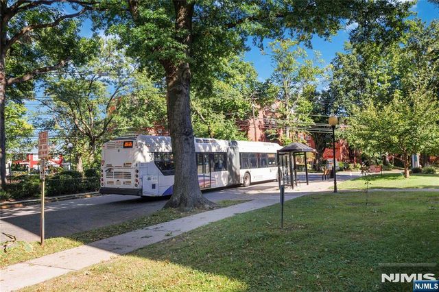 410 Fairview Avenue 4J, Fort Lee, NJ 07024