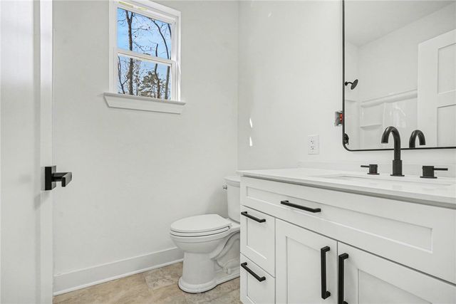 152 Quail Hollow Circle, Westminster, SC 29693