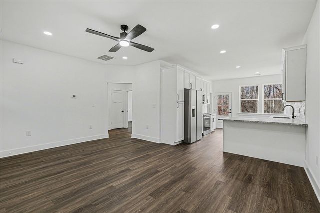 152 Quail Hollow Circle, Westminster, SC 29693