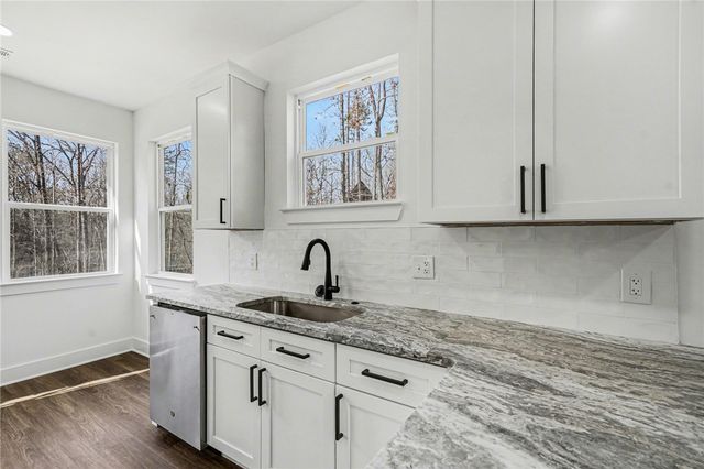 152 Quail Hollow Circle, Westminster, SC 29693