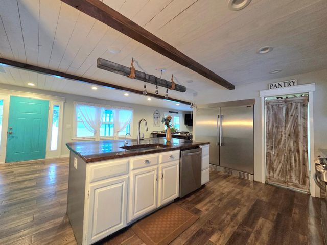 811 1st Avenue E, Ada, MN 56510