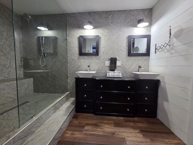 811 1st Avenue E, Ada, MN 56510