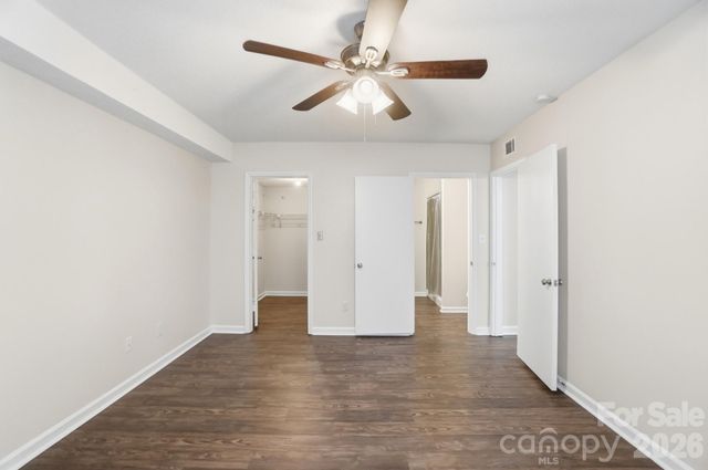 6043 Green Forest Drive, Charlotte, NC 28212
