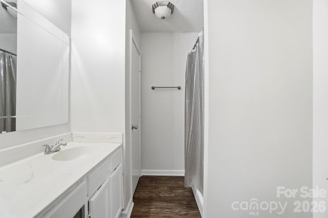 6043 Green Forest Drive, Charlotte, NC 28212