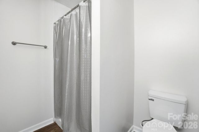 6043 Green Forest Drive, Charlotte, NC 28212