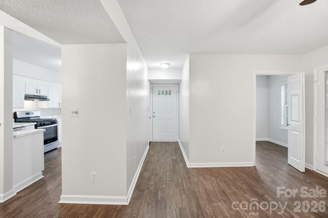6043 Green Forest Drive, Charlotte, NC 28212