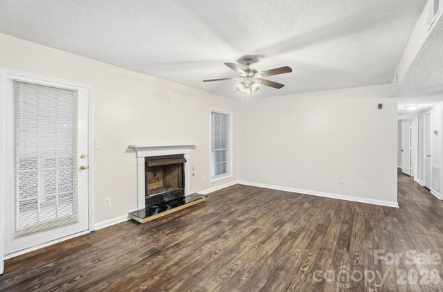 6043 Green Forest Drive, Charlotte, NC 28212